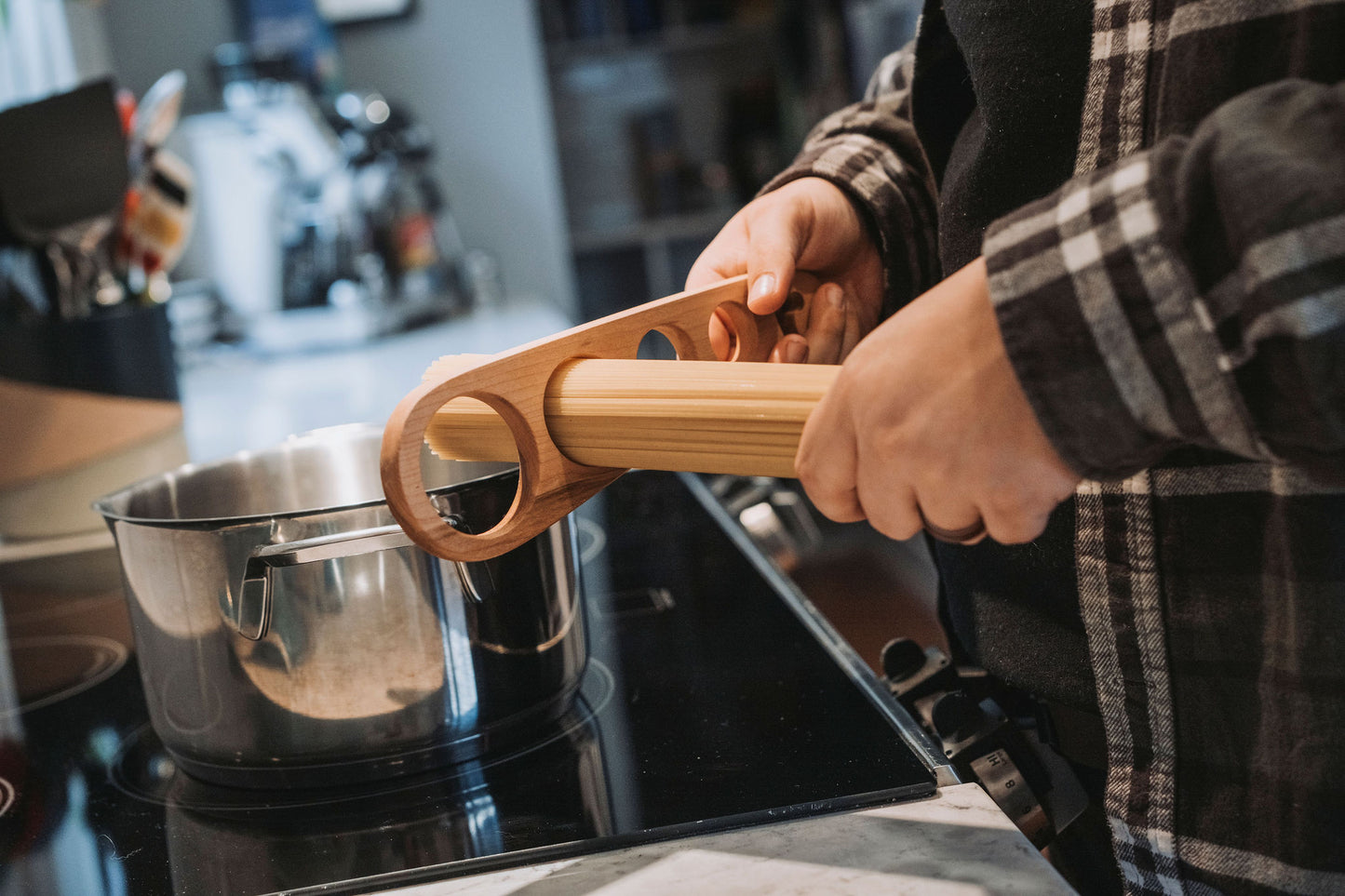 Wooden Spaghetti Measurer