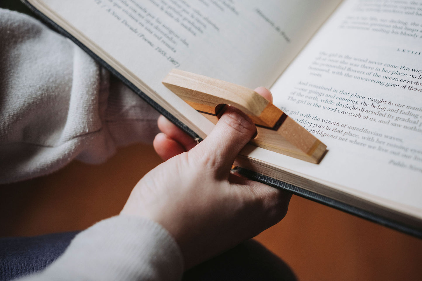 Wooden Page Holder